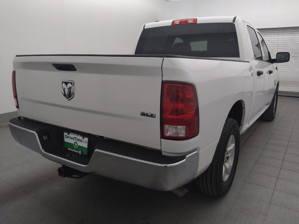 Used 2022 RAM 1500 Classic SLT RWD image 9