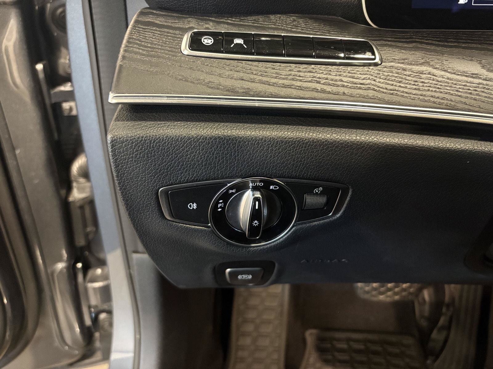 Used 2019 Mercedes-Benz E 450 4MATIC Sedan image 21