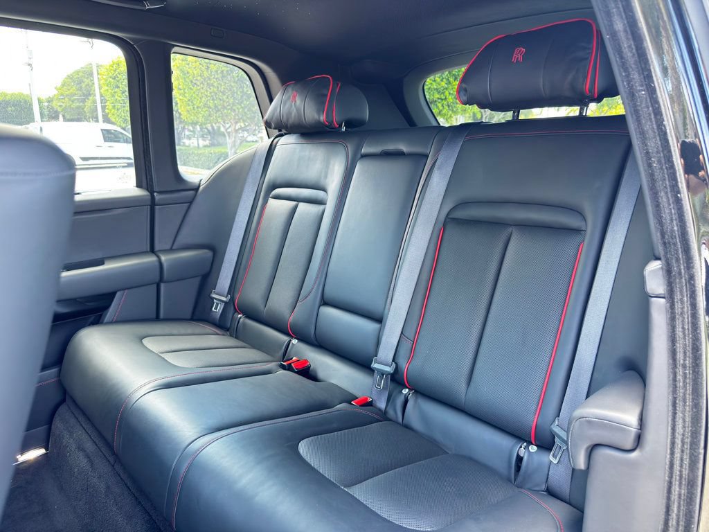 Used 2021 Rolls-Royce Cullinan AWD/4WD image 30