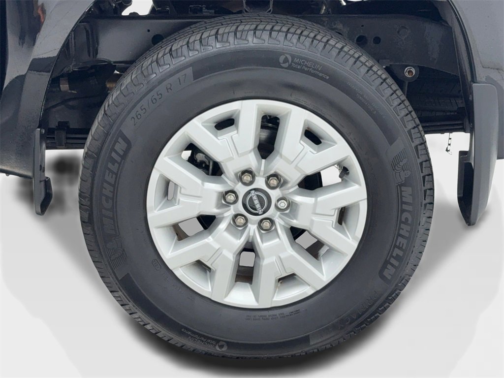 Used 2023 Nissan Frontier SV w/ SV Convenience Package image 55