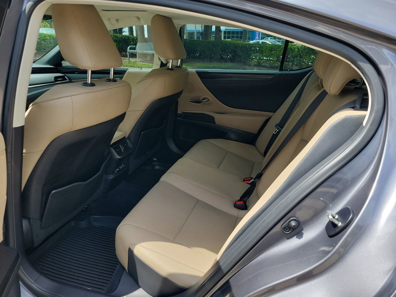 Used 2021 Lexus ES 350 w/ Premium Package image 10