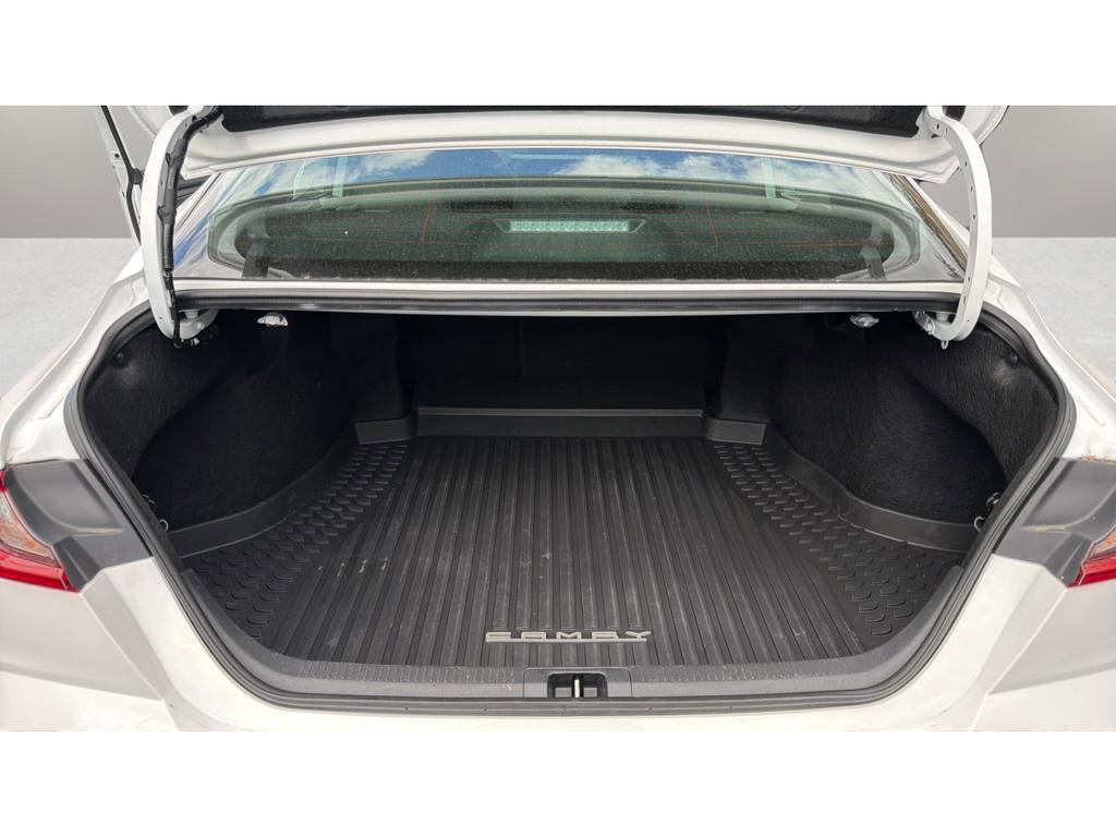 Used 2026 Toyota Camry SE w/ Convenience Package FWD image 18