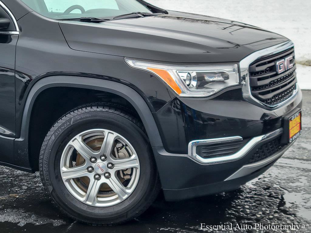 Certified 2017 GMC Acadia SLE image 2