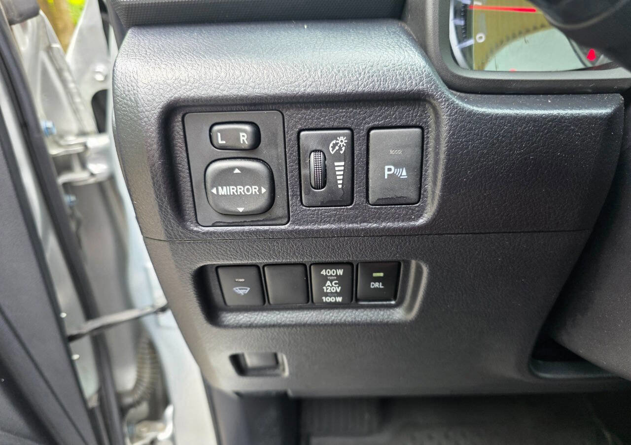 Used 2017 Toyota 4Runner Limited RWD image 16