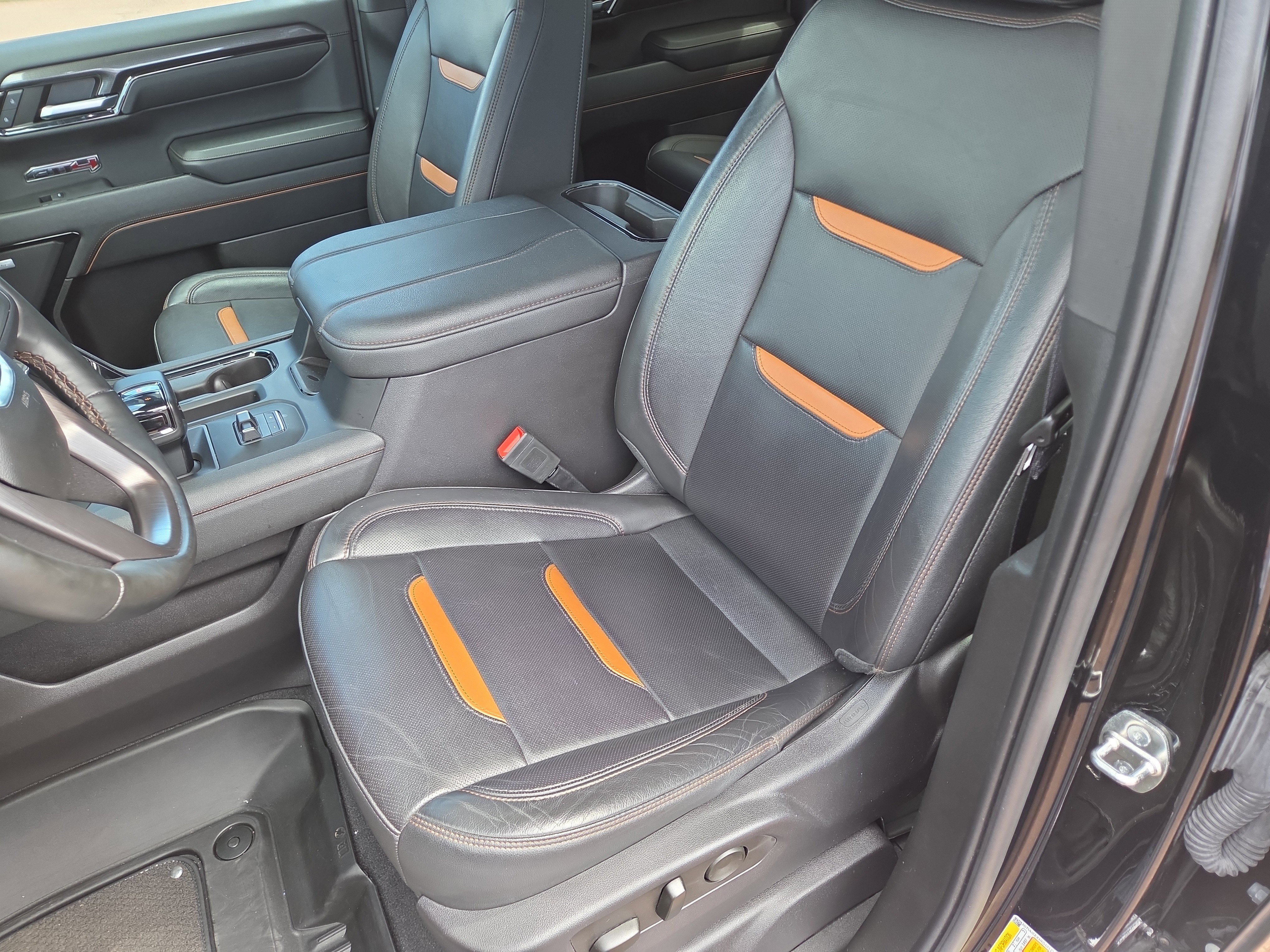 Used 2024 GMC Sierra 1500 AT4 w/ Technology Package image 13