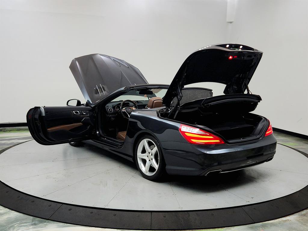 Used 2013 Mercedes-Benz SL 550 image 12