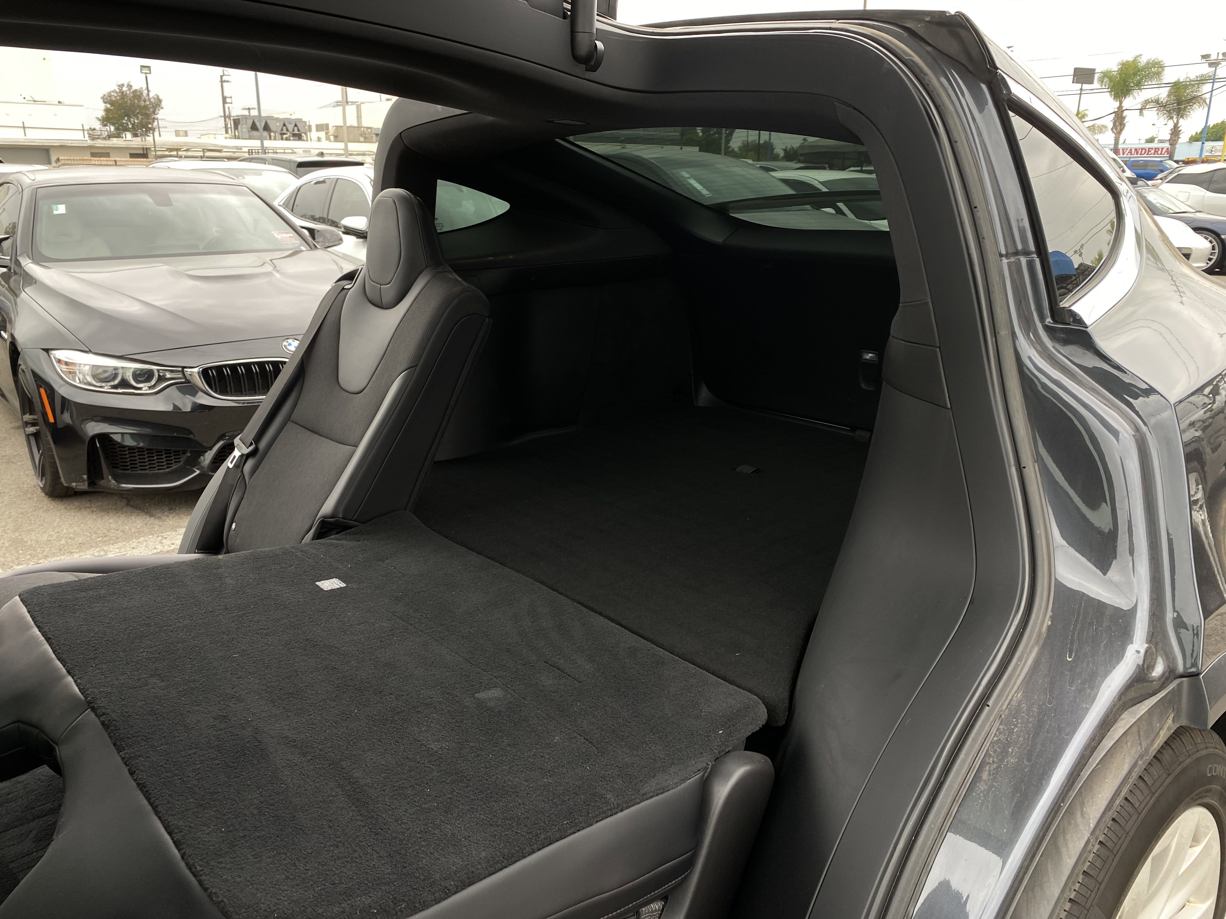 Used 2018 Tesla Model X 75D image 19