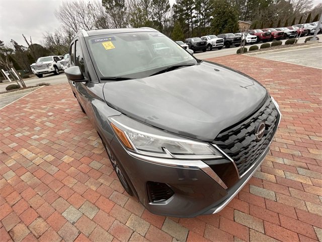 Used 2022 Nissan Kicks SV image 5