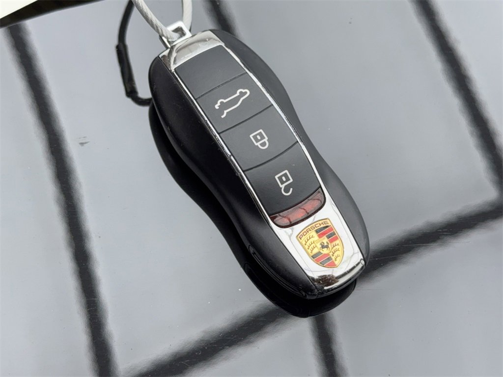 Used 2024 Porsche Macan image 60