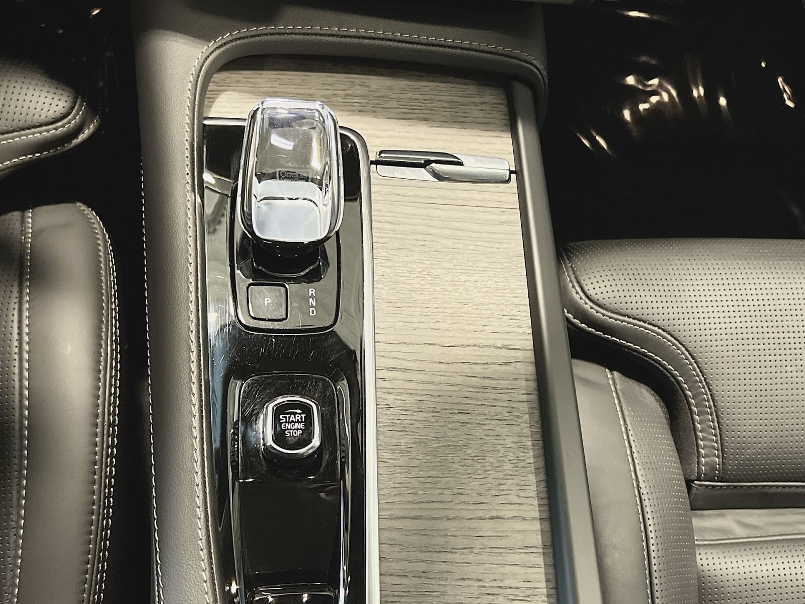 Certified 2023 Volvo XC90 B6 Ultimate w/ Protection Package Premier AWD/4WD image 22