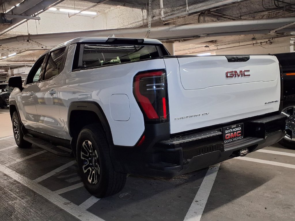 New 2026 GMC Sierra EV Elevation AWD/4WD image 9
