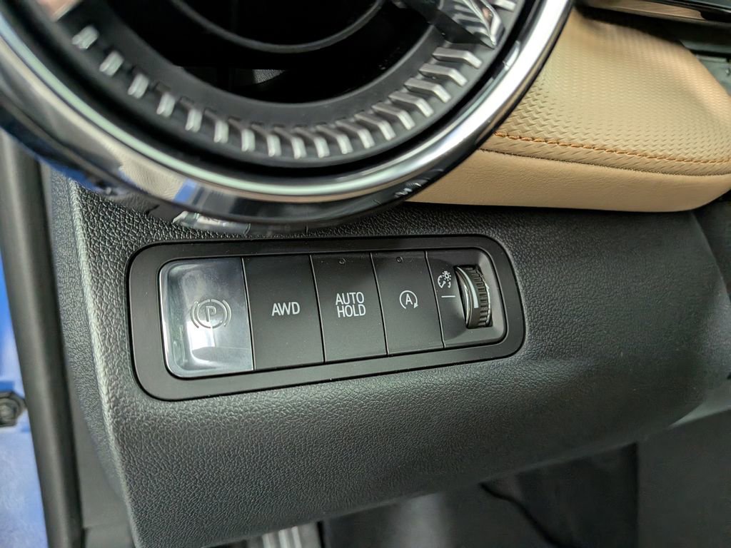 New 2026 Chevrolet Equinox ACTIV w/ Convenience Package III image 19