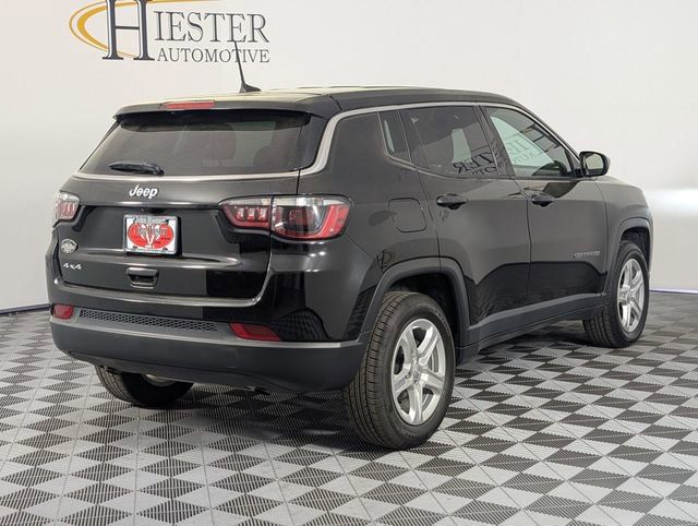 Used 2023 Jeep Compass Sport image 7