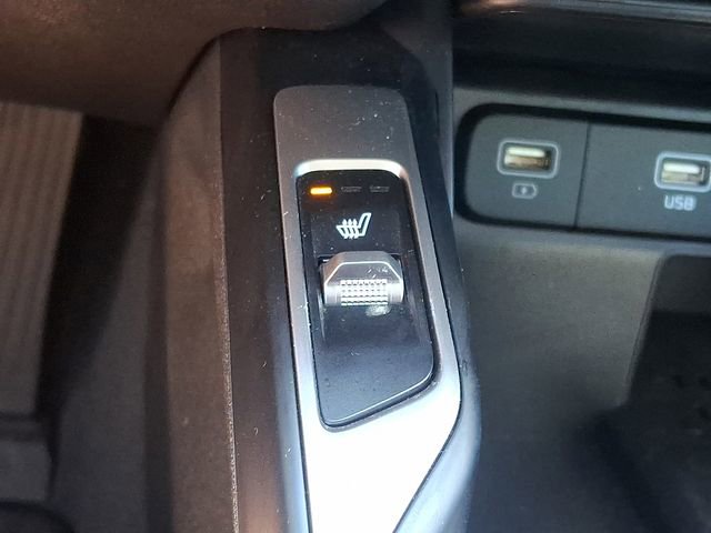 Certified 2023 Kia Sorento S FWD image 25