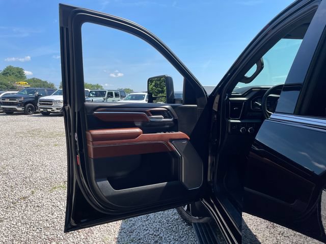 Certified 2024 GMC Sierra 2500 Denali Ultimate w/ Max Trailering Package AWD/4WD image 23