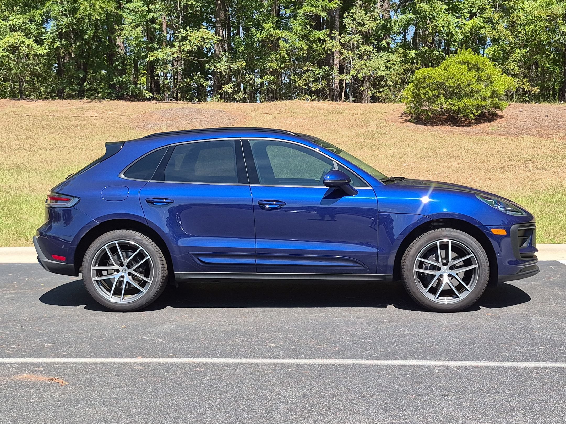 Certified 2026 Porsche Macan AWD/4WD image 24