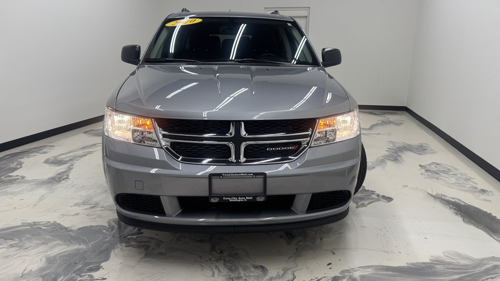 Used 2020 Dodge Journey SE w/ SE Popular Equipment Group FWD image 3