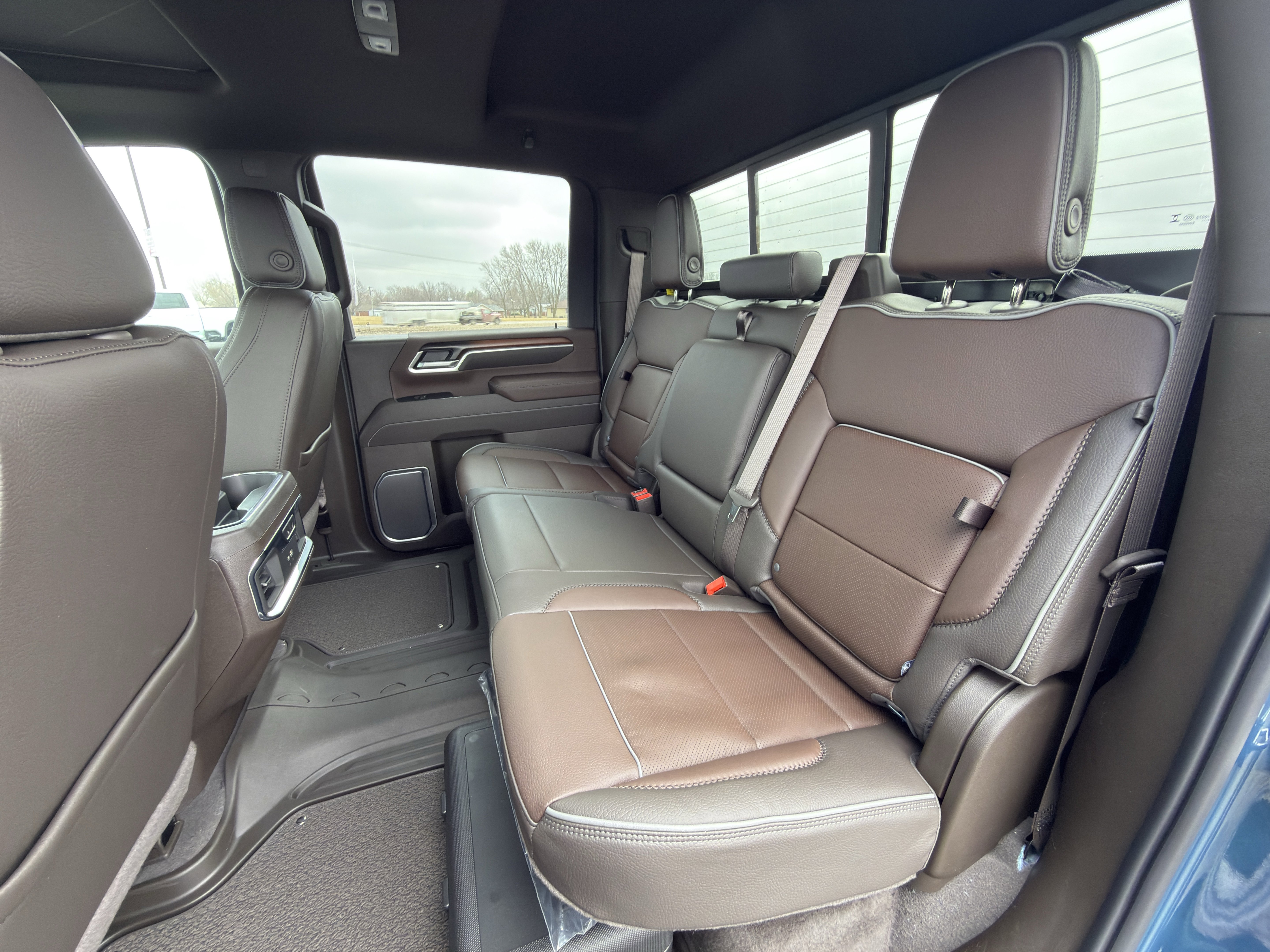 New 2026 GMC Sierra 3500 Denali w/ Denali Reserve Package image 15