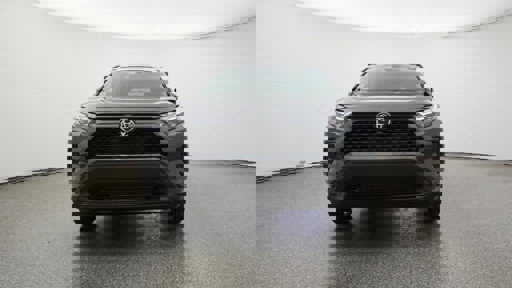 New 2025 Toyota RAV4 XLE image 31