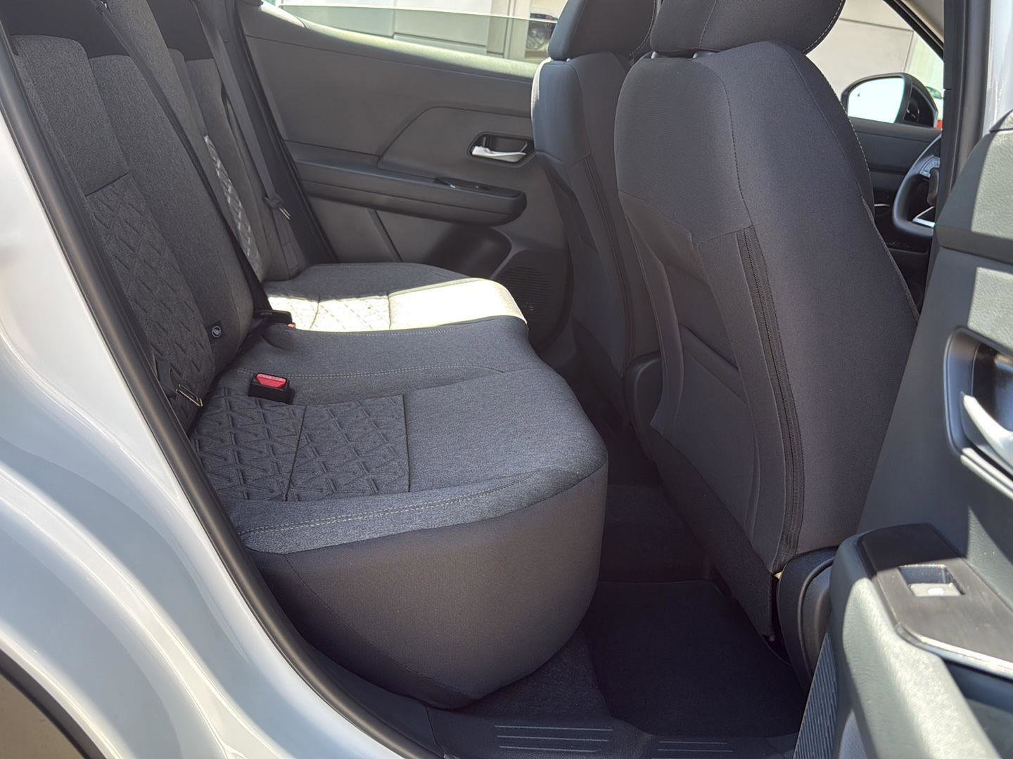 New 2026 Nissan Kicks SV w/ SV Premium Package image 31