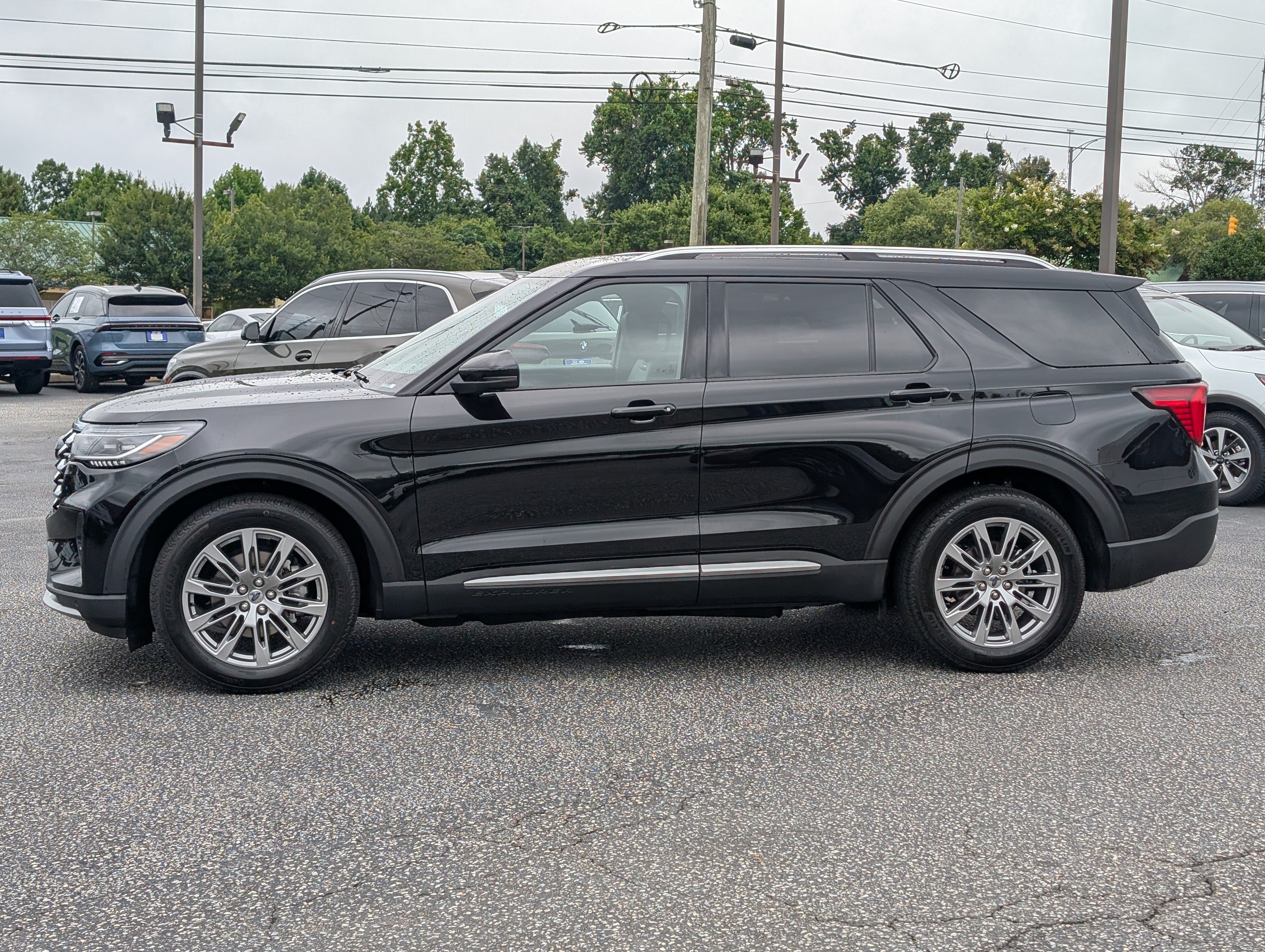 New 2026 Ford Explorer Platinum RWD image 14