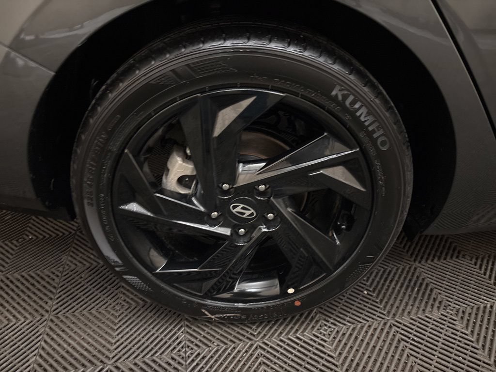 Certified 2026 Hyundai Elantra Sport FWD image 22