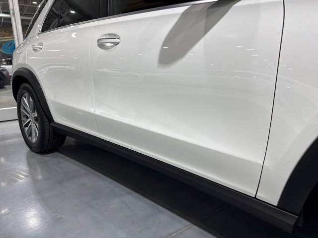 Used 2021 Mercedes-Benz GLE 350 4MATIC w/ Premium Package image 16