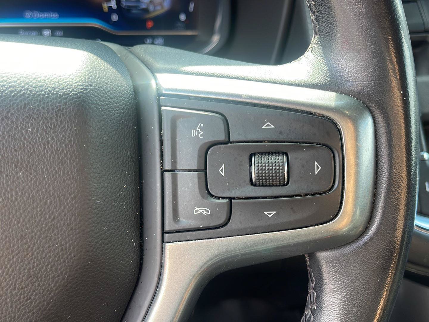 Used 2022 Chevrolet Tahoe LT w/ LT Signature Plus Package AWD/4WD image 21