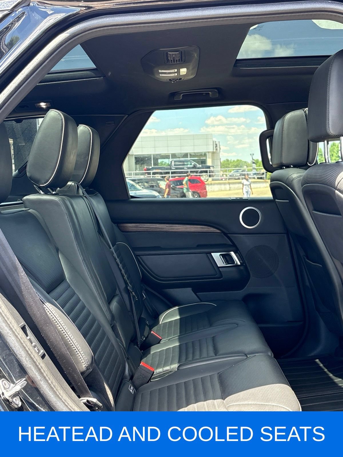 Used 2019 Land Rover Discovery HSE Luxury AWD/4WD image 19