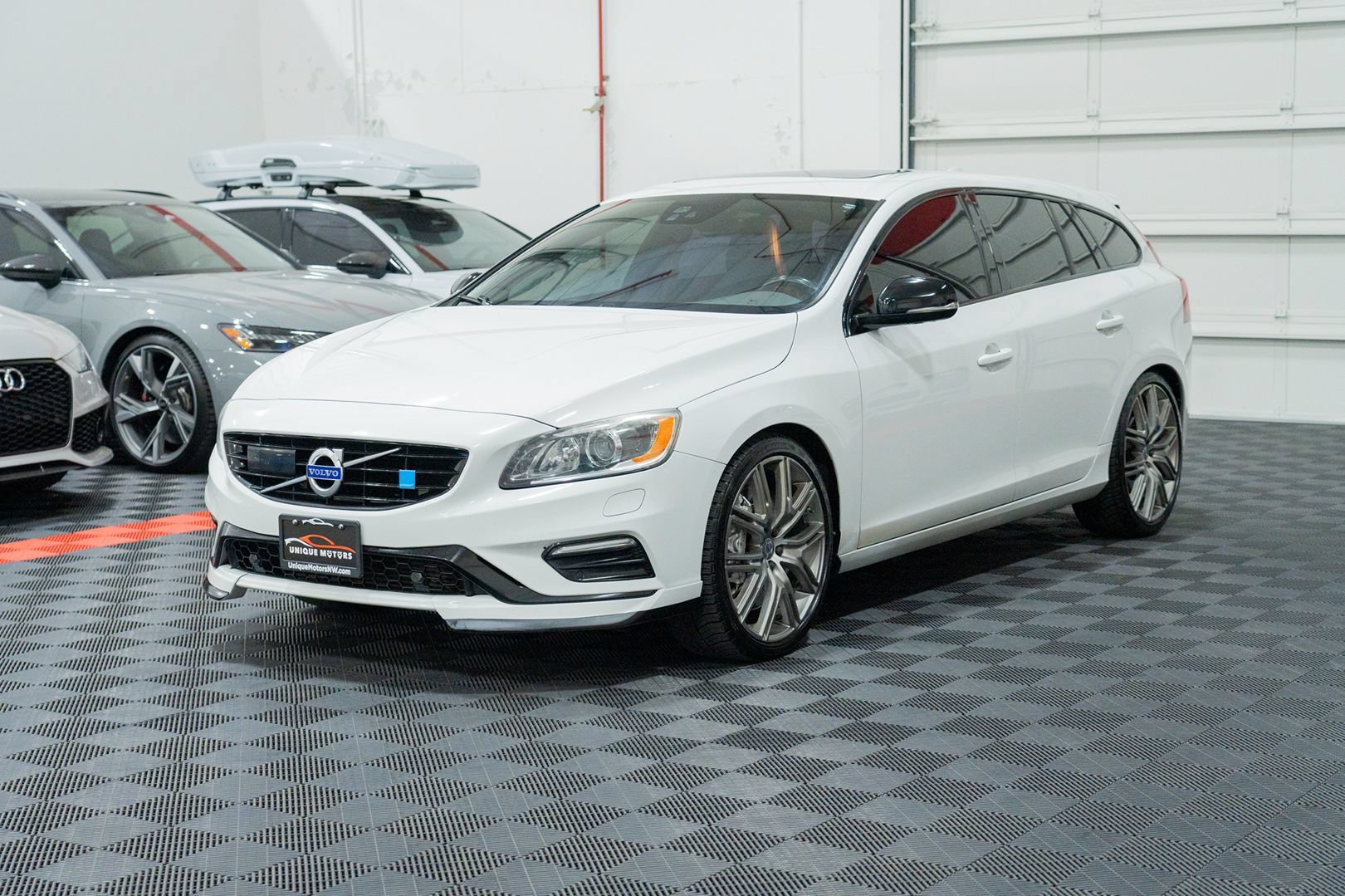 Used 2017 Volvo V60 T6 Polestar AWD/4WD image 3