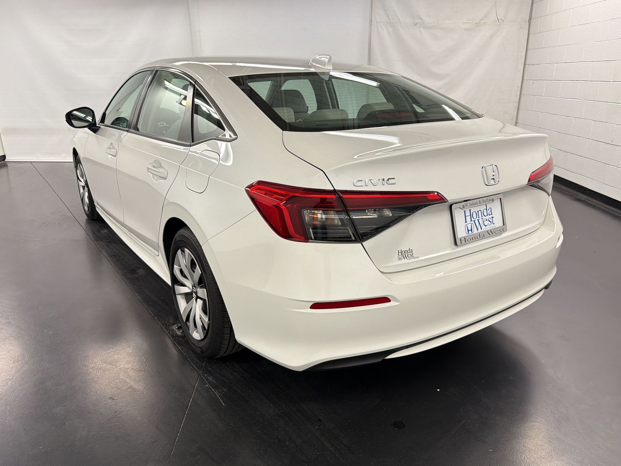 Certified 2023 Honda Civic LX image 3