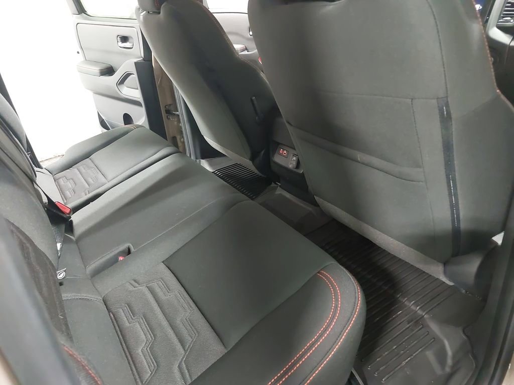 Used 2024 Nissan Frontier PRO-4X w/ Pro Convenience Package image 11