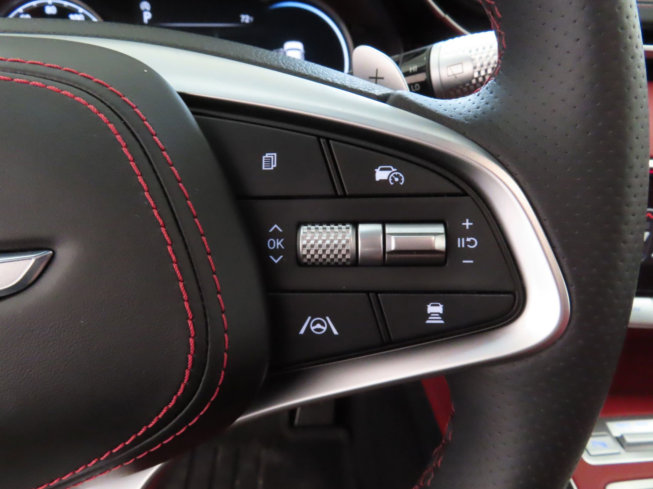 Used 2024 Genesis GV70 3.5T Sport w/ Sport Advanced Package image 16