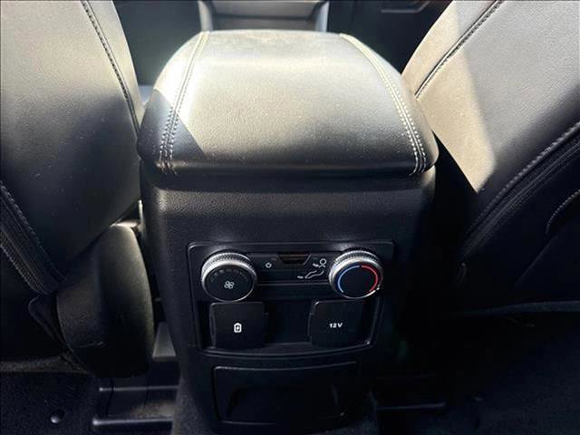 Used 2022 Ford Explorer XLT w/ Equipment Group 202A image 18