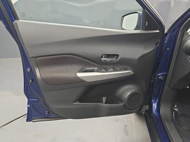 Used 2019 Nissan Kicks SV FWD image 24