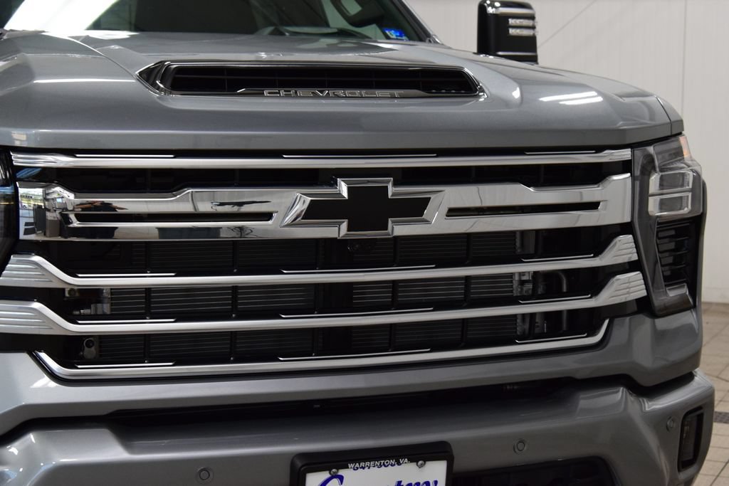 New 2026 Chevrolet Silverado 2500 High Country w/ High Country Premium Package AWD/4WD image 11