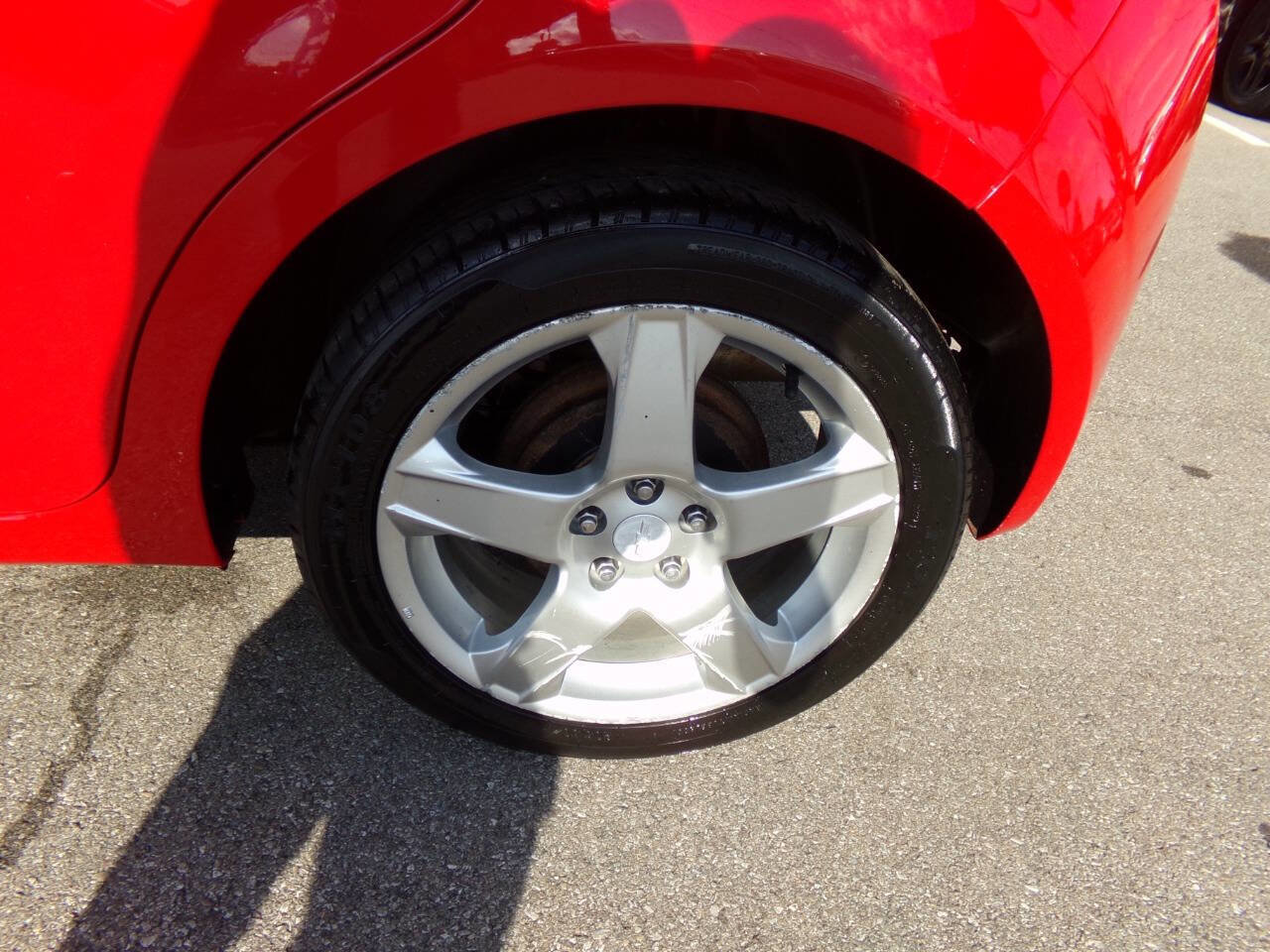 Used 2015 Chevrolet Sonic LTZ image 35