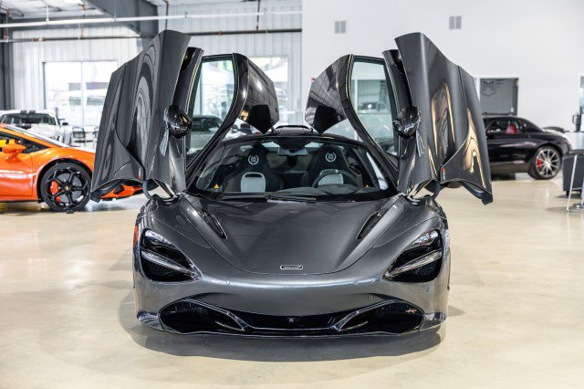 Used 2021 McLaren 720S Performance RWD image 11