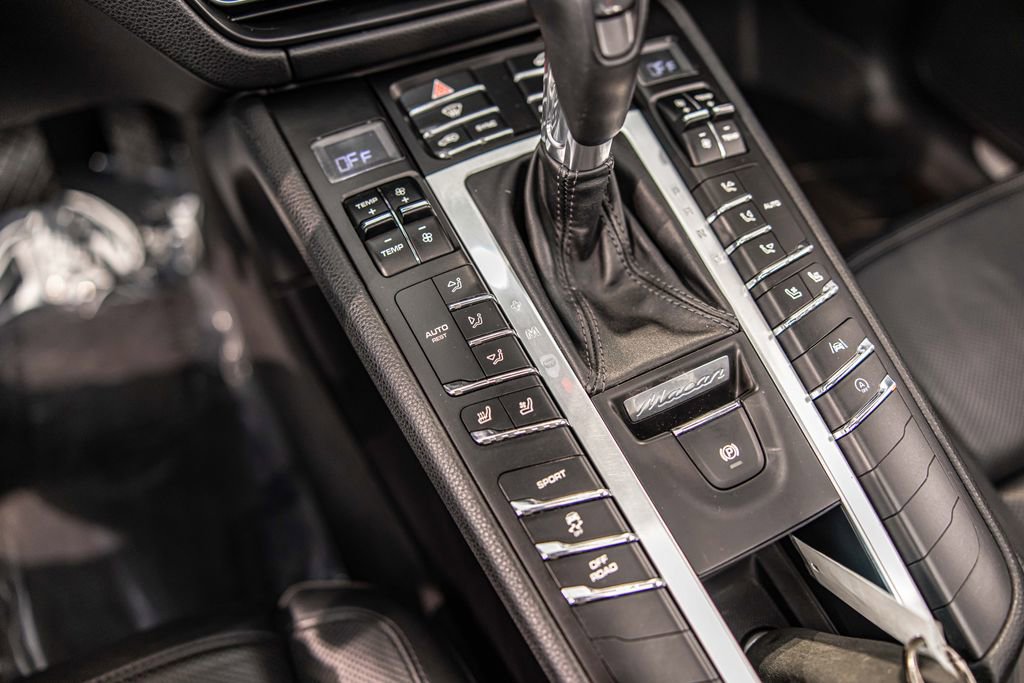 Used 2021 Porsche Macan S AWD/4WD image 29