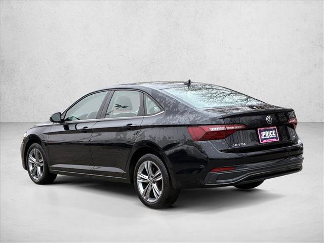 Used 2024 Volkswagen Jetta SE image 7