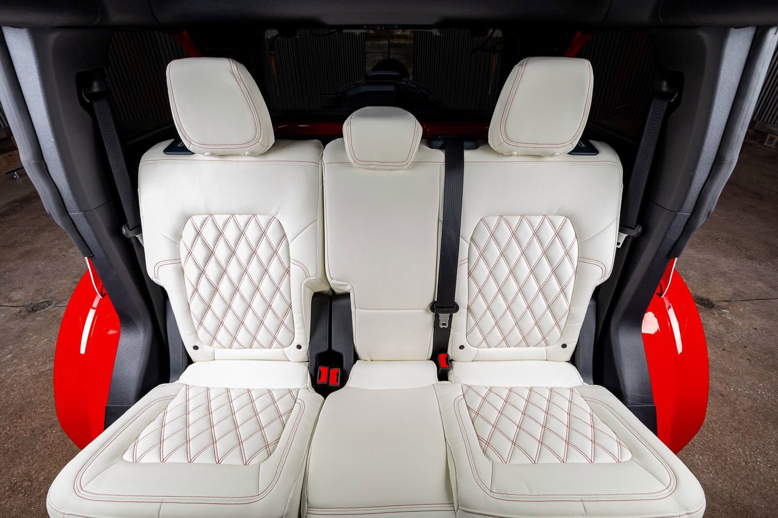 Used 2023 Ford Bronco Heritage Edition AWD/4WD image 32