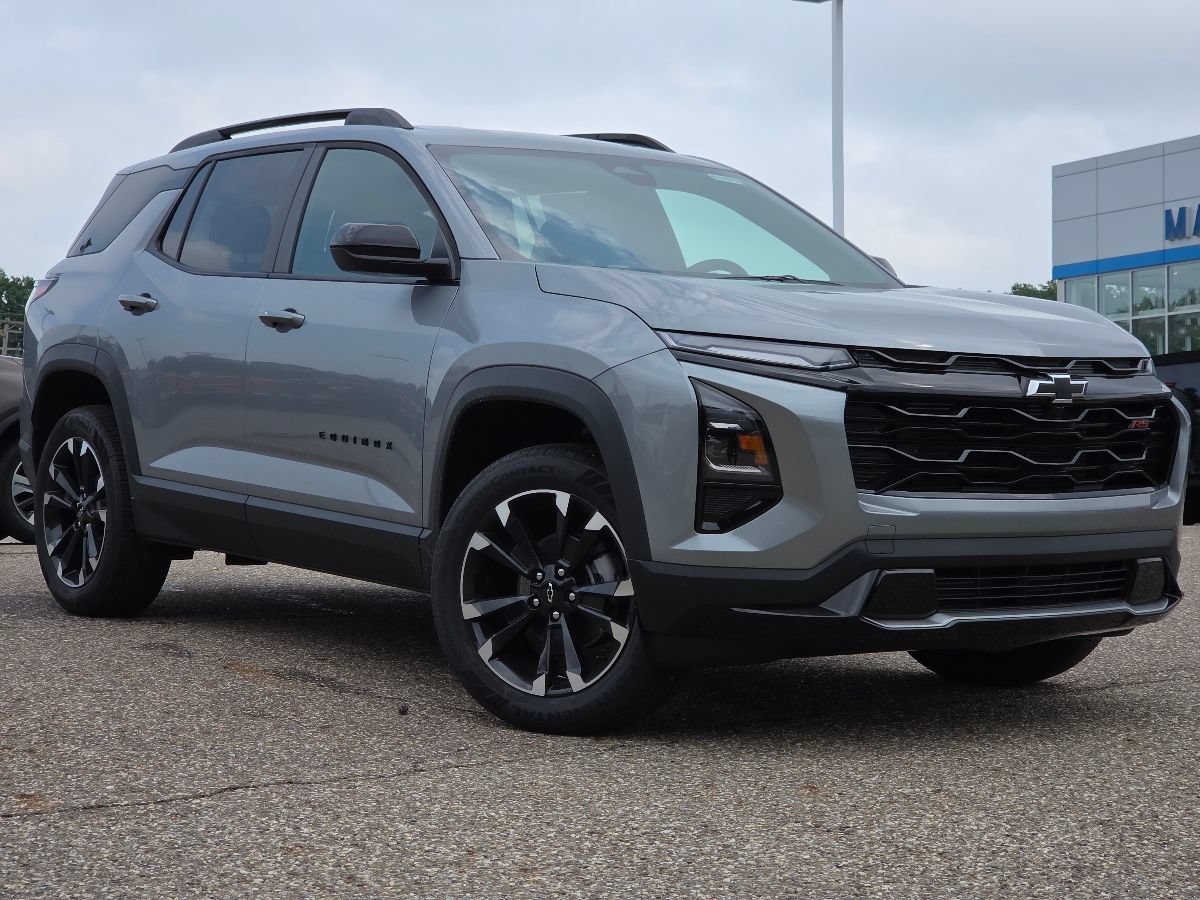New 2027 Chevrolet Equinox RS FWD image 2