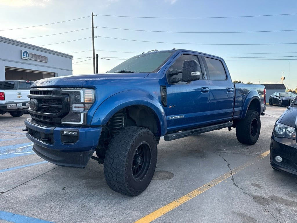 Used 2022 Ford F250 Lariat w/ Black Appearance Package AWD/4WD image 5