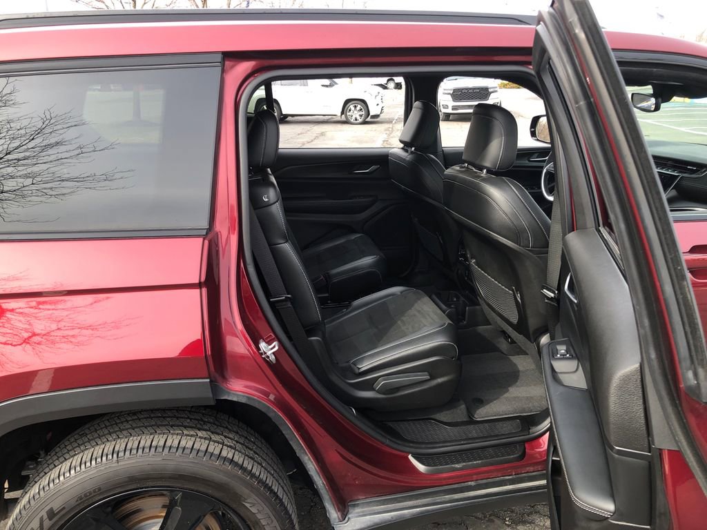 Certified 2024 Jeep Grand Cherokee L Altitude image 27