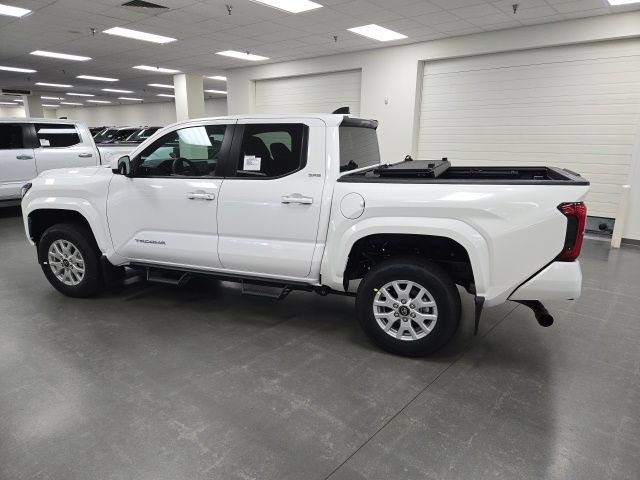 New 2026 Toyota Tacoma SR5 AWD/4WD image 3