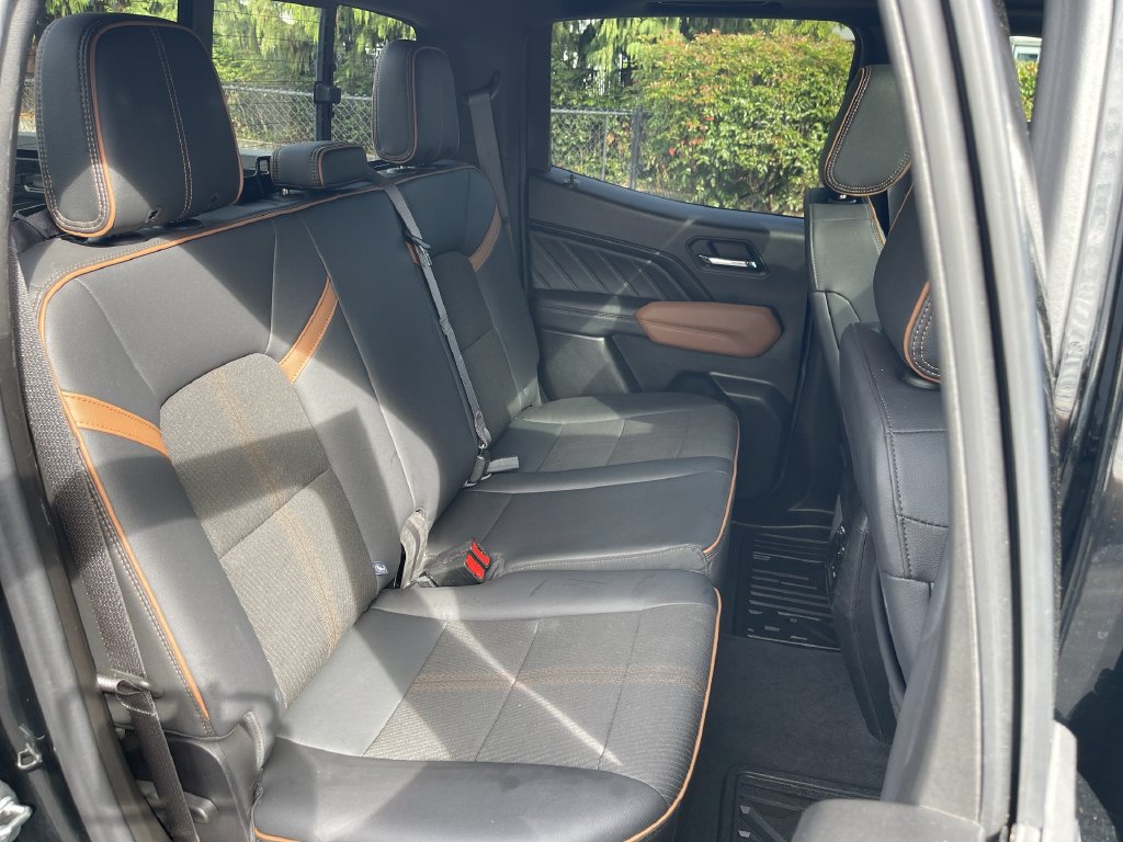 Certified 2024 GMC Canyon AT4 AWD/4WD image 27