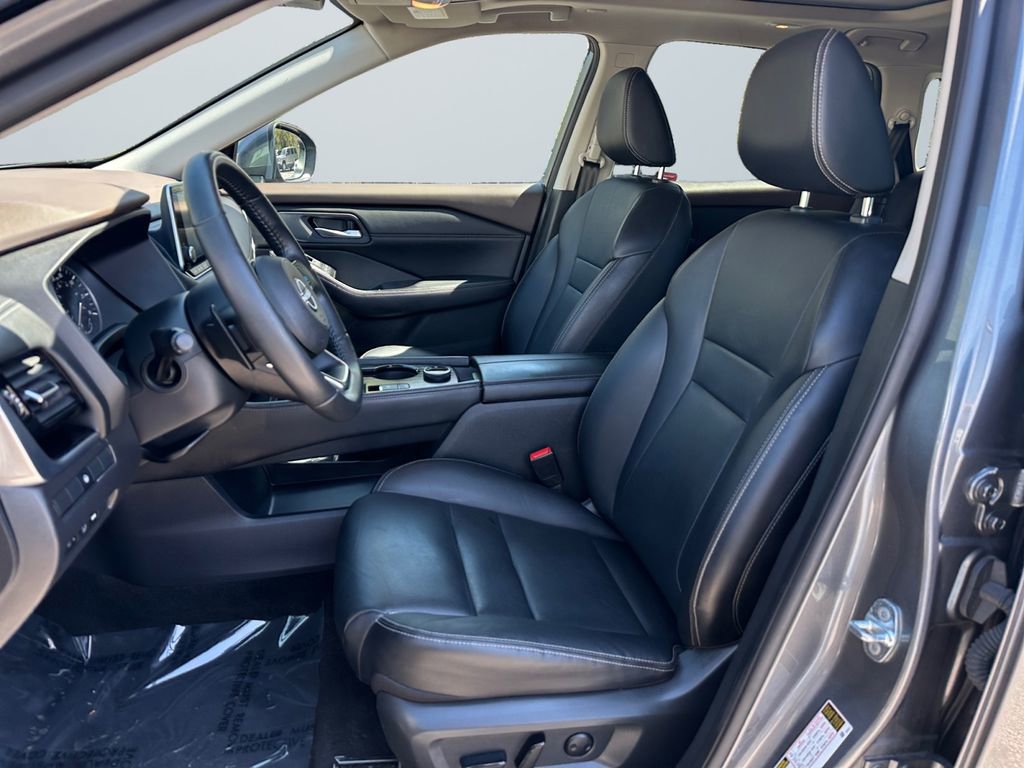 Used 2023 Nissan Rogue SL image 9