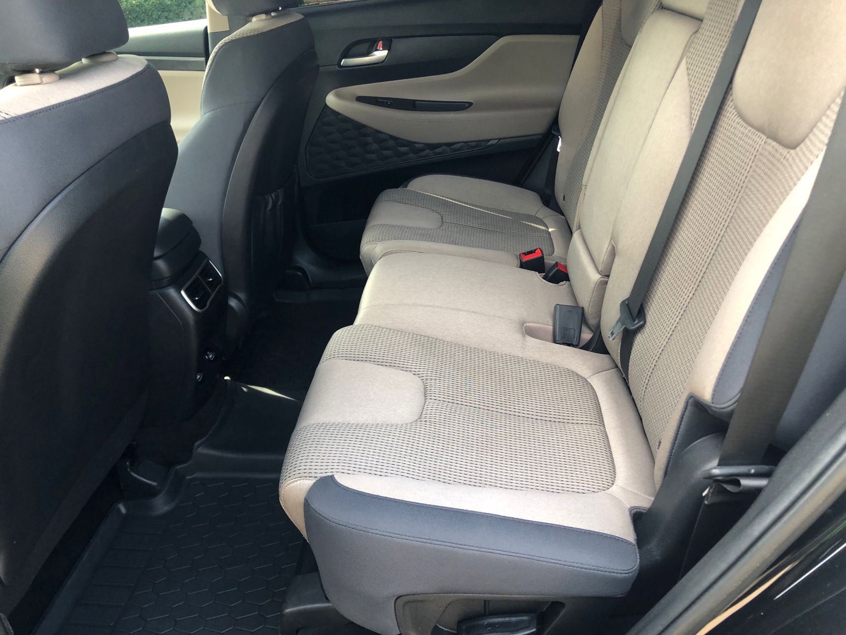Used 2023 Hyundai Santa Fe SEL w/ Cargo Package image 20
