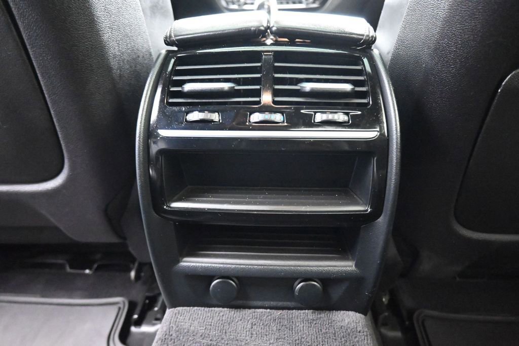 Used 2018 BMW 540i xDrive AWD/4WD image 35