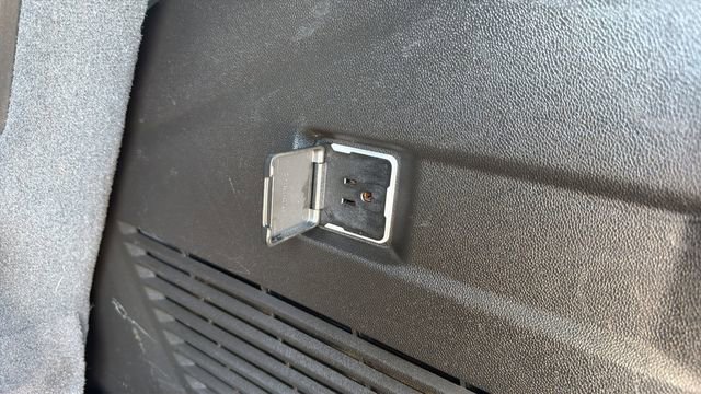 Used 2021 Chevrolet Tahoe Z71 AWD/4WD image 38